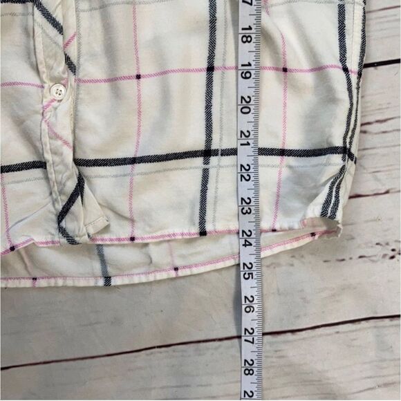 Two by Vince Camuto Oversized Plaid Button Size XS - Picture 8 of 10